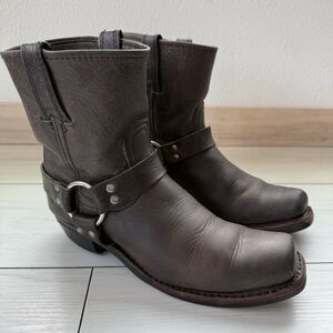 Frye Women’s Harness 8R Brown Leather Boots Distressed | Est. Size 9.5 / 10 READ